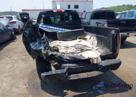 2005 Chevrolet Colorado Ls z USA, uszkodzony, nr VIN 1GCDT196158100185